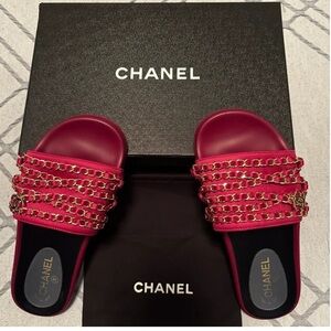 CHANEL Pink Chain-Trim Slide Sandals